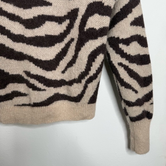 J. Crew Ribbed V-neck Wool Blend Zebra Stripe Knit Cardigan Size M Button Front - Picture 11 of 16